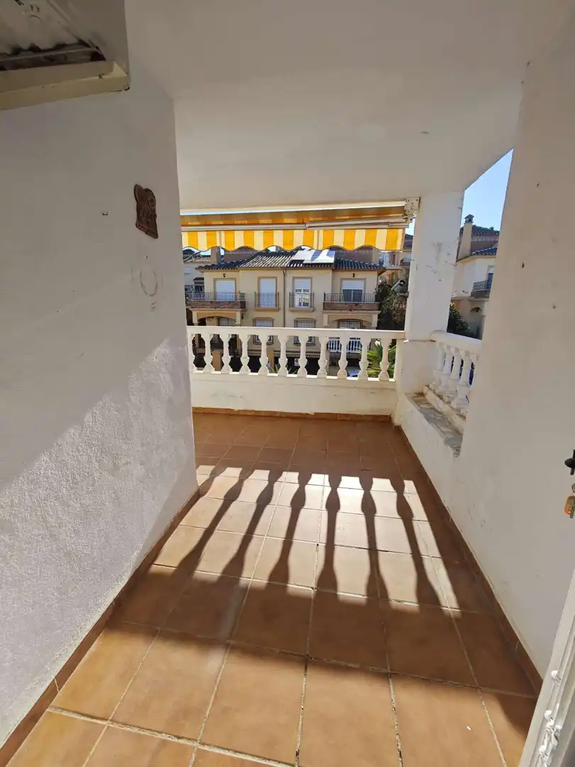Vista exterior de Casa o xalet en venda en Vélez-Málaga amb Terrassa i Traster
