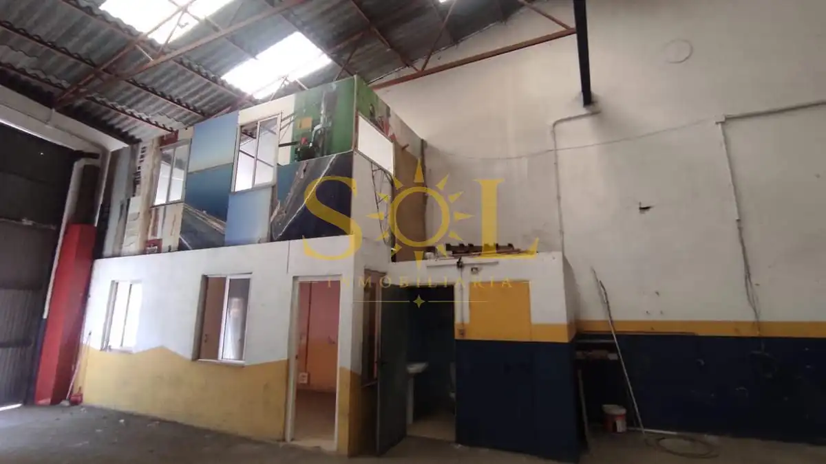 Buildings for sale in Santa María del Páramo