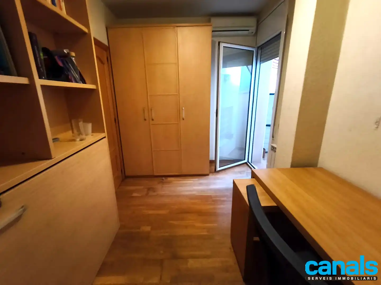 Habitación de Piso en venta en Cerdanyola del Vallès con Aire acondicionado, Calefacción y Parquet