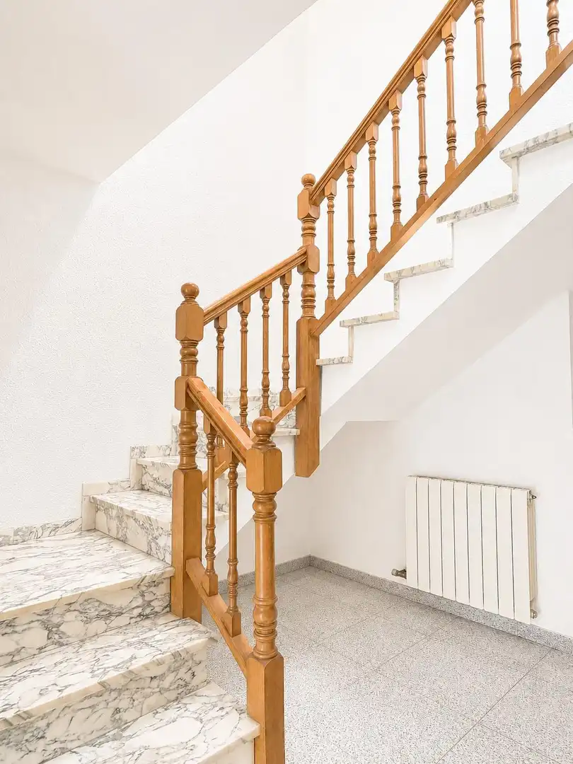 Maisonette zum Verkauf in Sabadell mit Heizung, Privatgarten und Terrasse