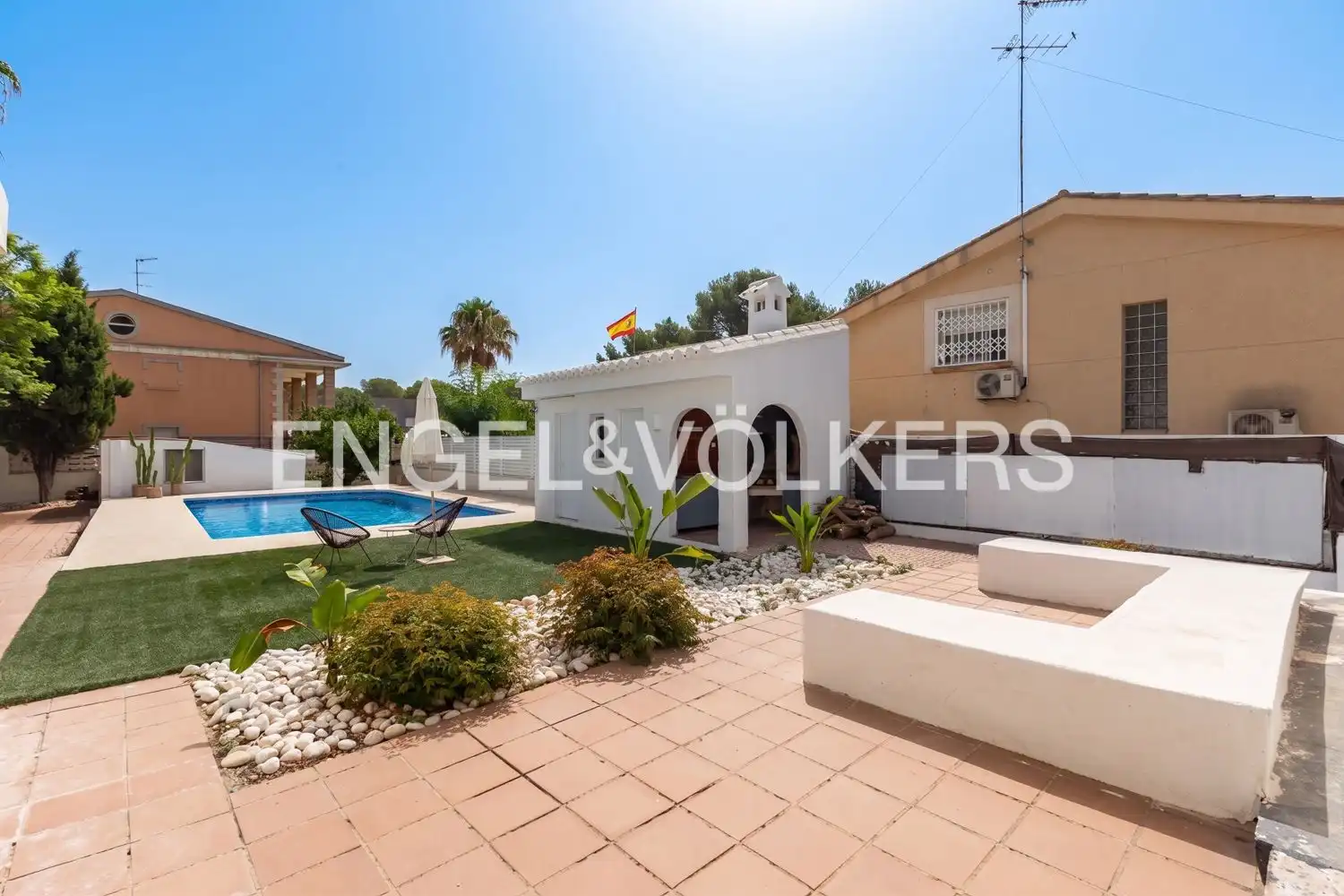 Vista exterior de Casa o chalet en venta en Paterna con Calefacción, Jardín privado y Terraza