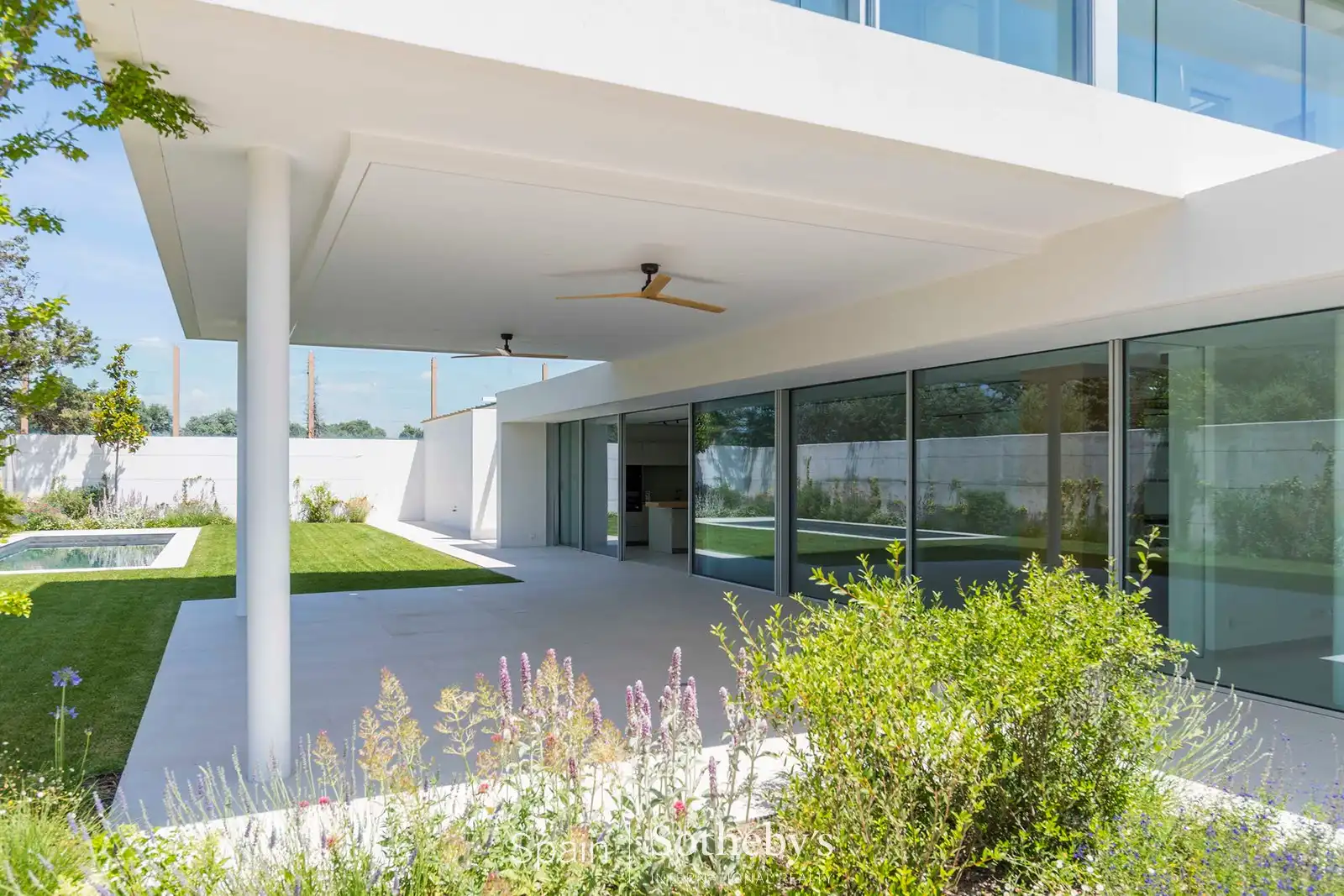 Terrace of Houses for rent in Madrid  with Air Conditioner, Heating and Private garden
