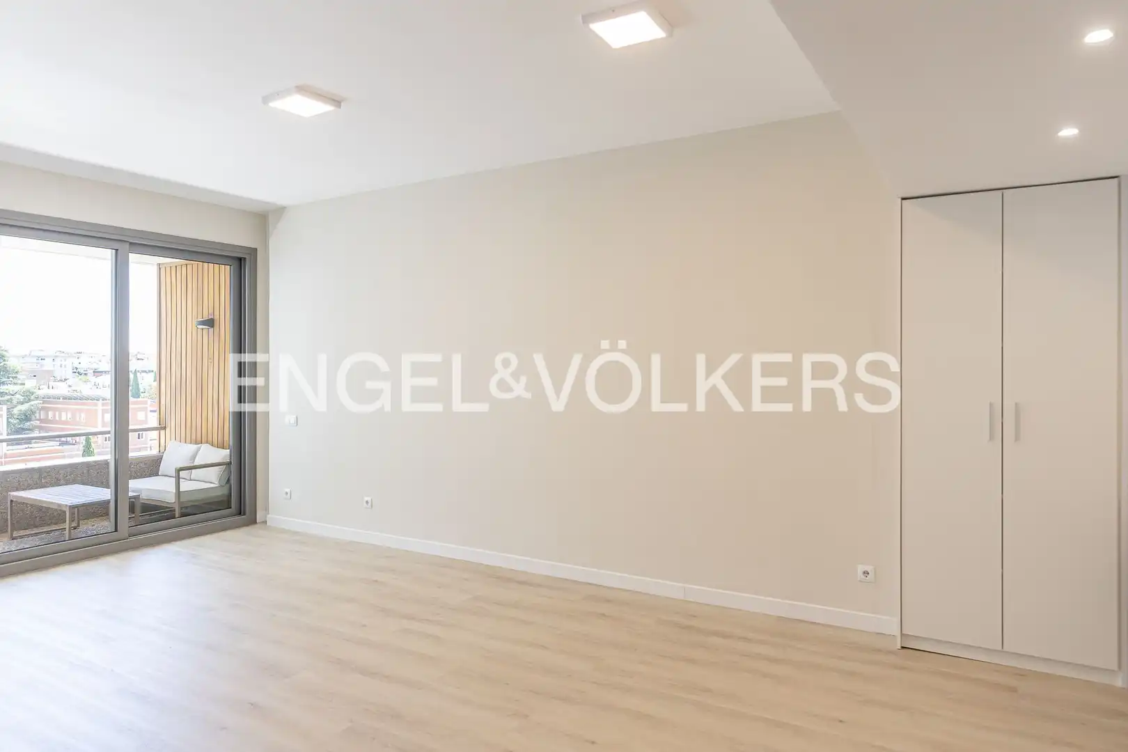 Flat for rent in Madrid  with Air Conditioner, Heating and Terrace