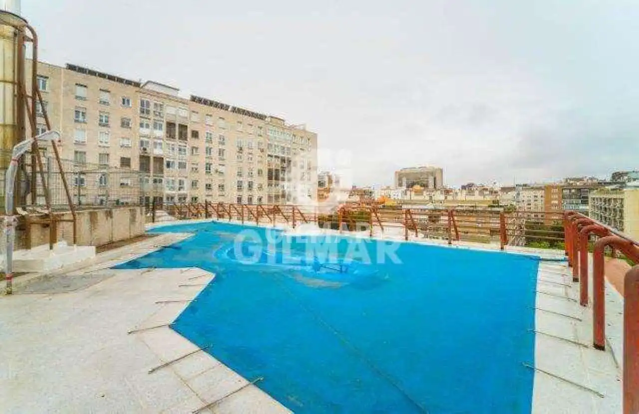 Piscina de Pis en venda en Madrid amb Calefacció, Piscina i Balcó