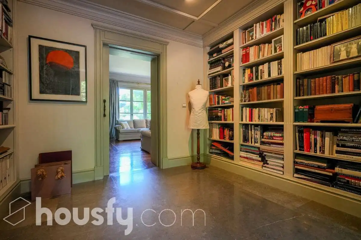 Houses for sale in Pozuelo de Alarcón  with Air Conditioner, Heating and Private garden