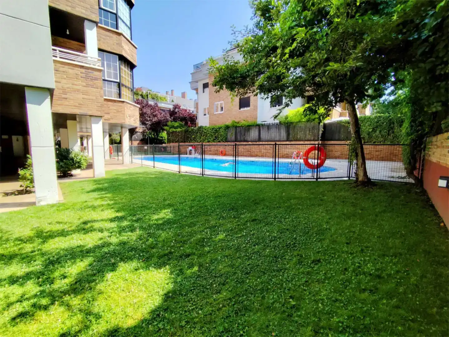 Piscina de Pis en venda en Las Rozas de Madrid amb Aire condicionat i Piscina