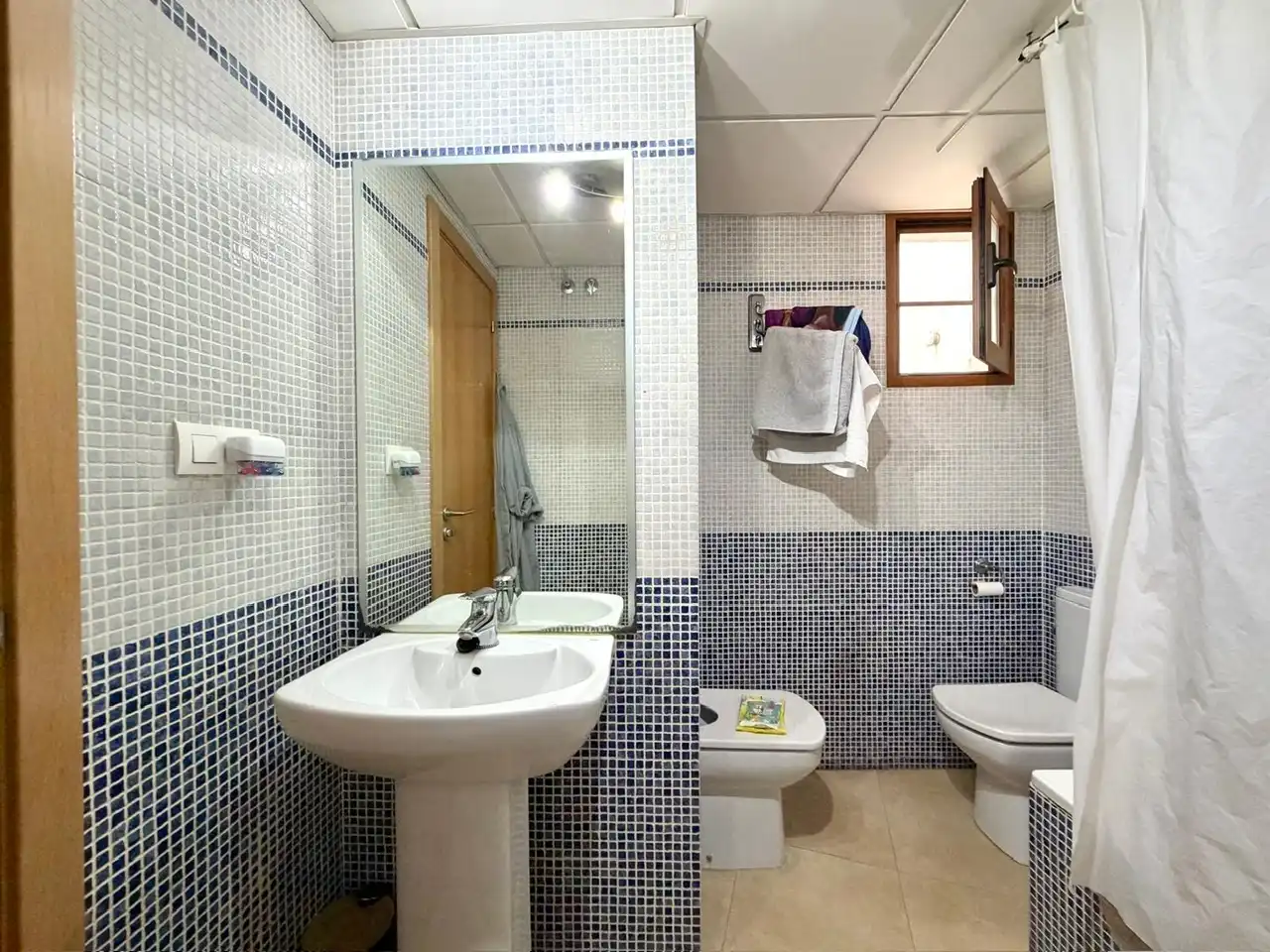 Badezimmer von Wohnung zum Verkauf in Canet d'En Berenguer mit Klimaanlage, Heizung und Ofen