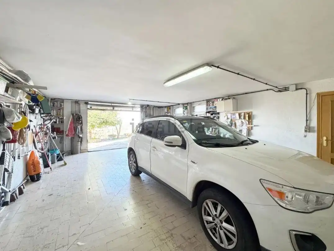 Parking de Finca rústica en venta en Béjar con Calefacción, Jardín privado y Parquet