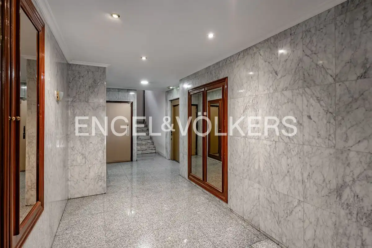 Piso en venta en Gijón  con Calefacción y Parquet