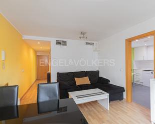 Sala d'estar de Apartament en venda en Cornellà de Llobregat amb Aire condicionat