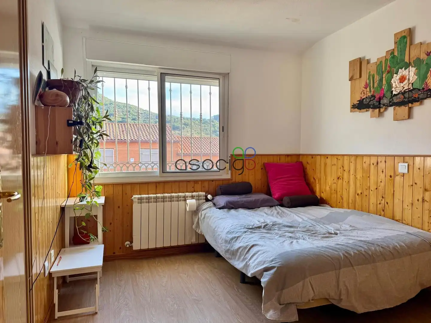 Habitación de Casa adosada en venta en Chiloeches con Calefacción y Jardín privado