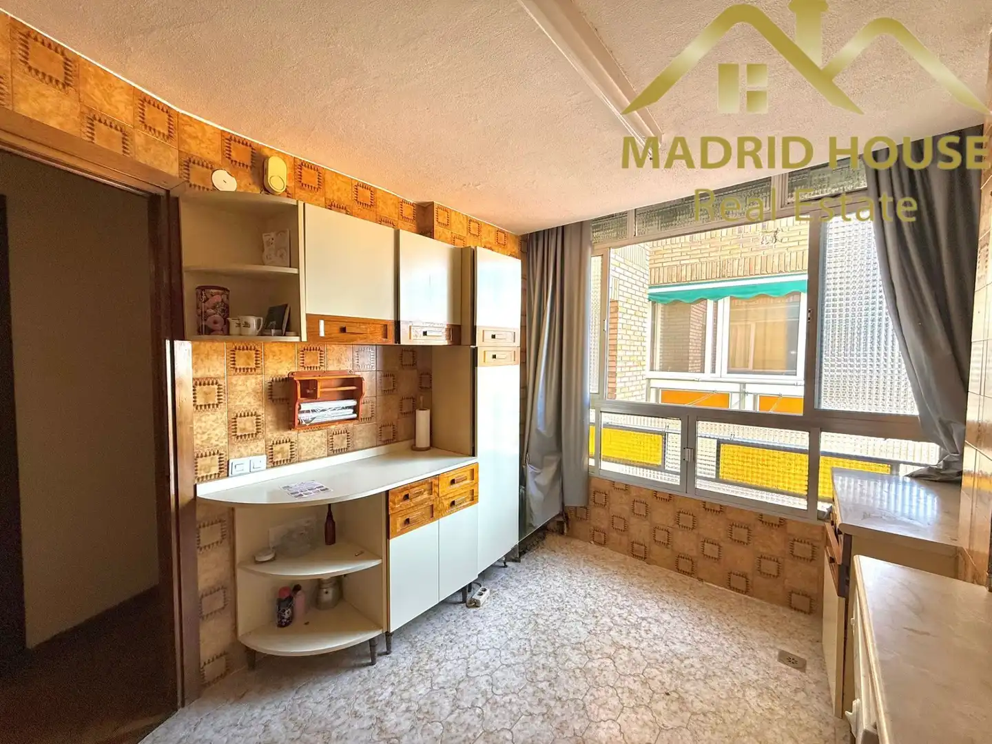 Küche von Wohnung zum Verkauf in Madrid mit Heizung und Terrasse