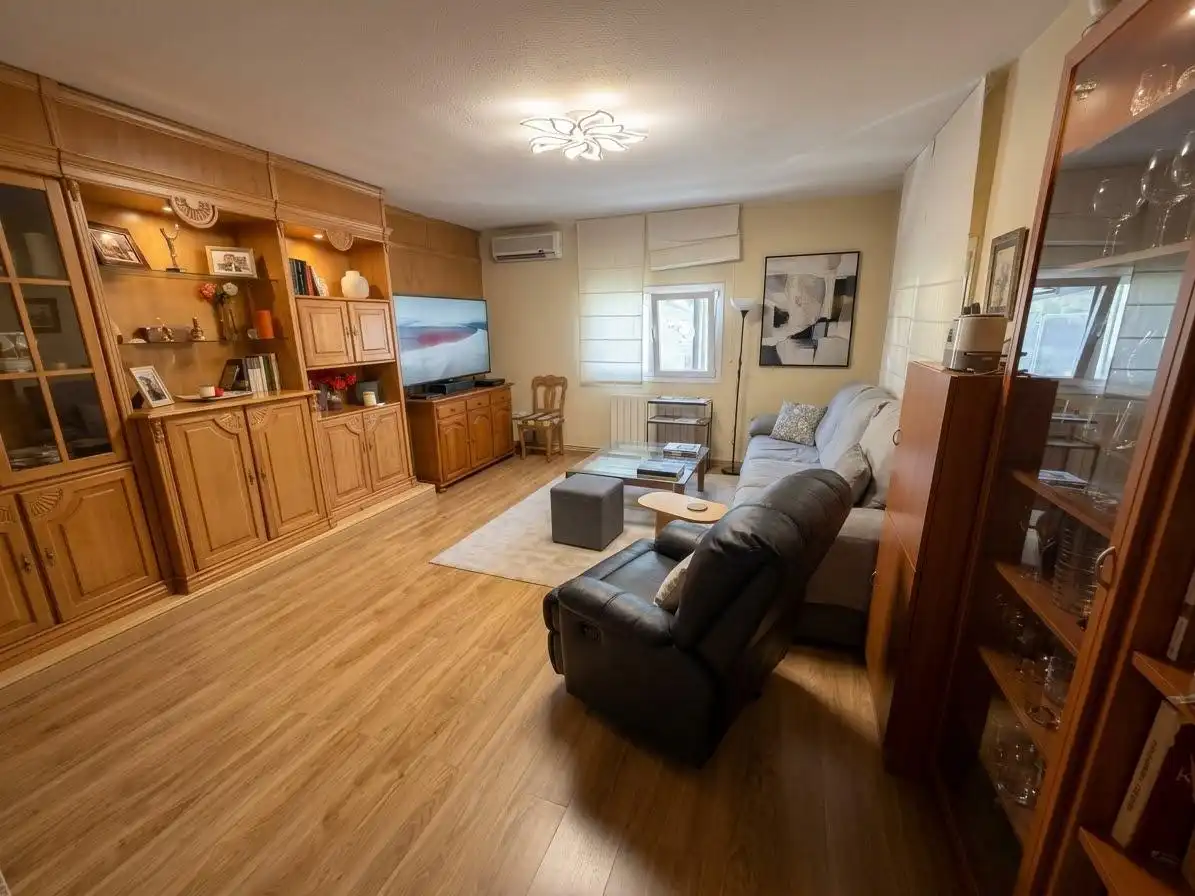 Sala de estar de Casa o chalet en venta en Fuensalida con Aire acondicionado, Calefacción y Jardín privado