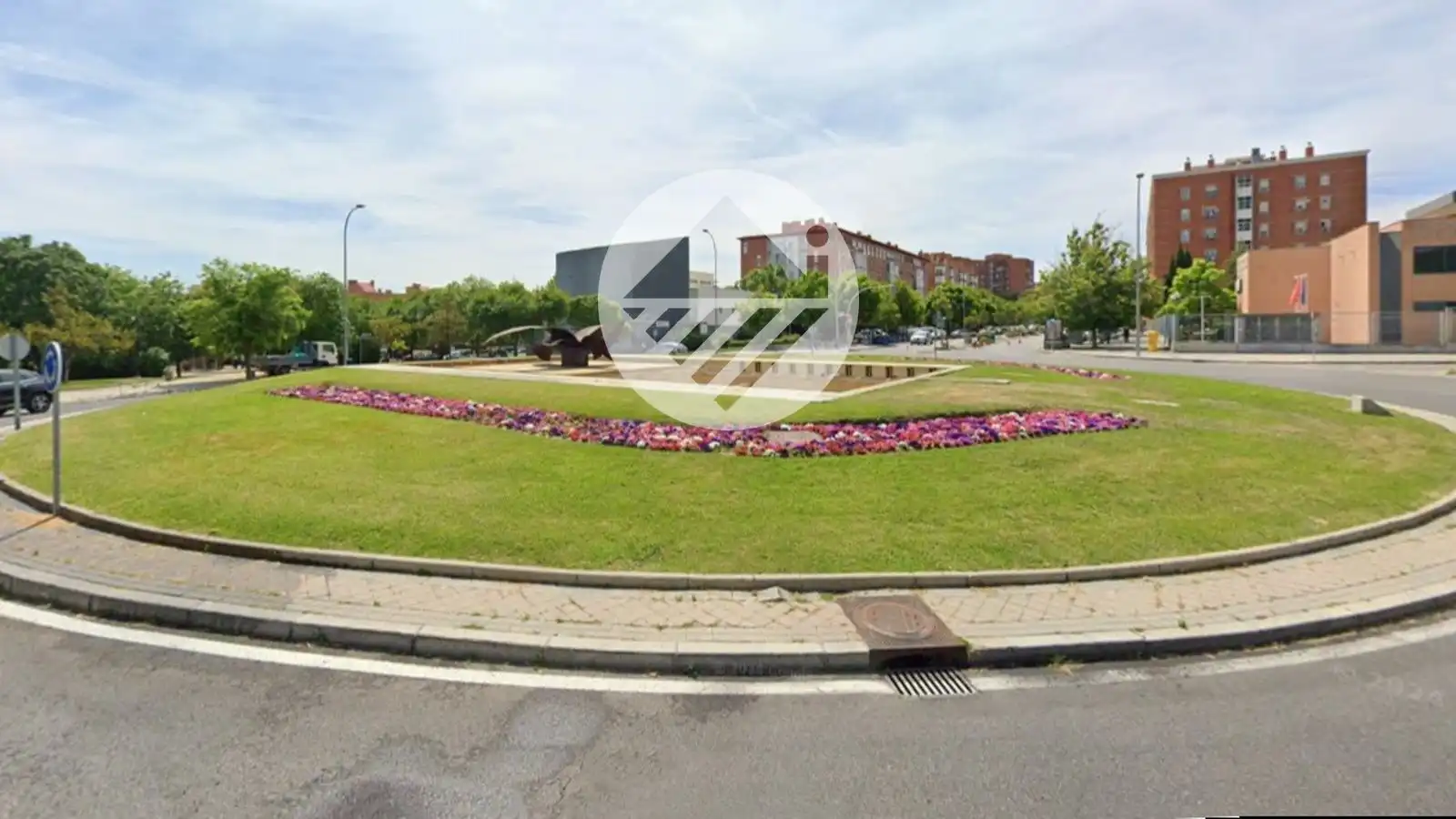 Vista exterior de Pis en venda en Madrid amb Calefacció i Terrassa