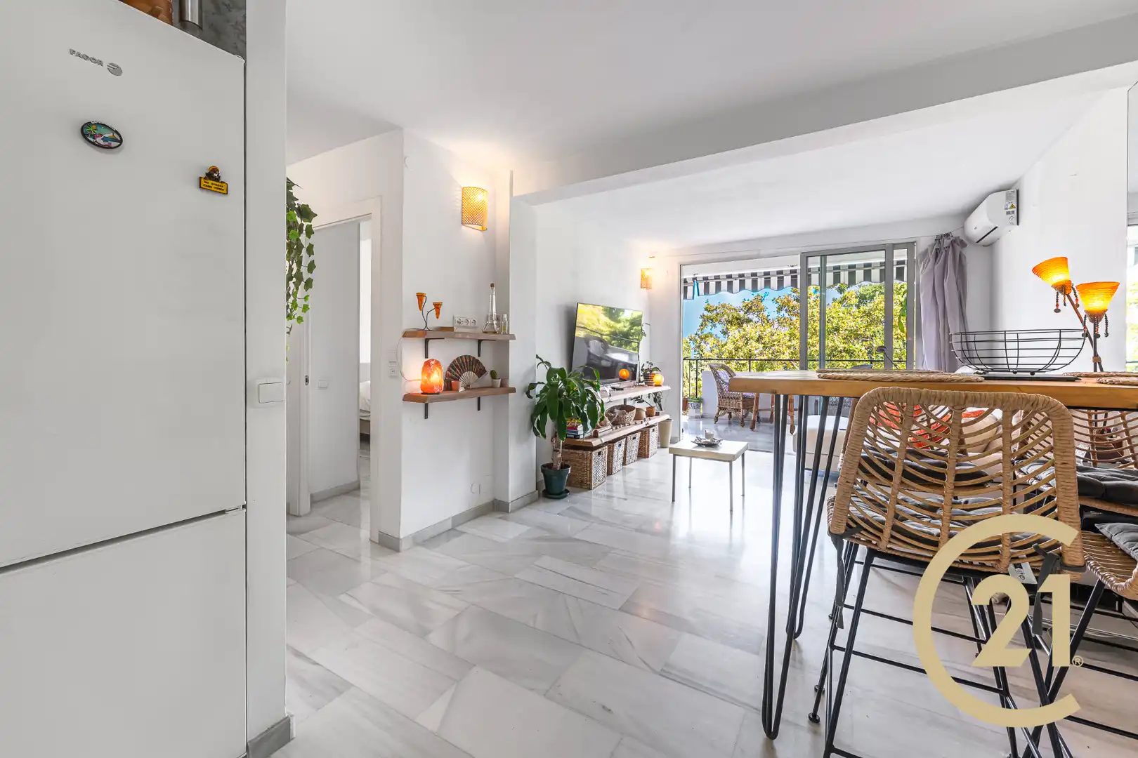 Sala de estar de Piso en venta en Marbella con Aire acondicionado y Terraza