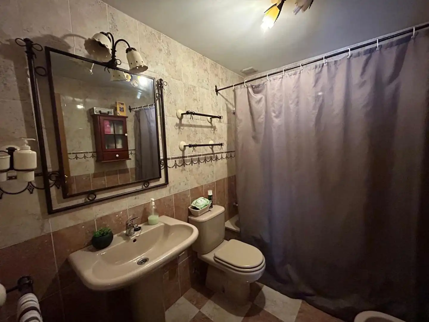 Bathroom of Detached homes for sale in Ciudad Real  with Air Conditioner, Heating and Terrace