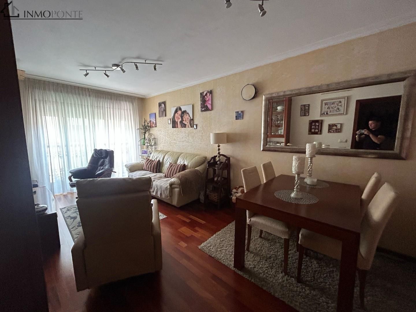 Sala d'estar de Pis en venda en Pontevedra Capital 