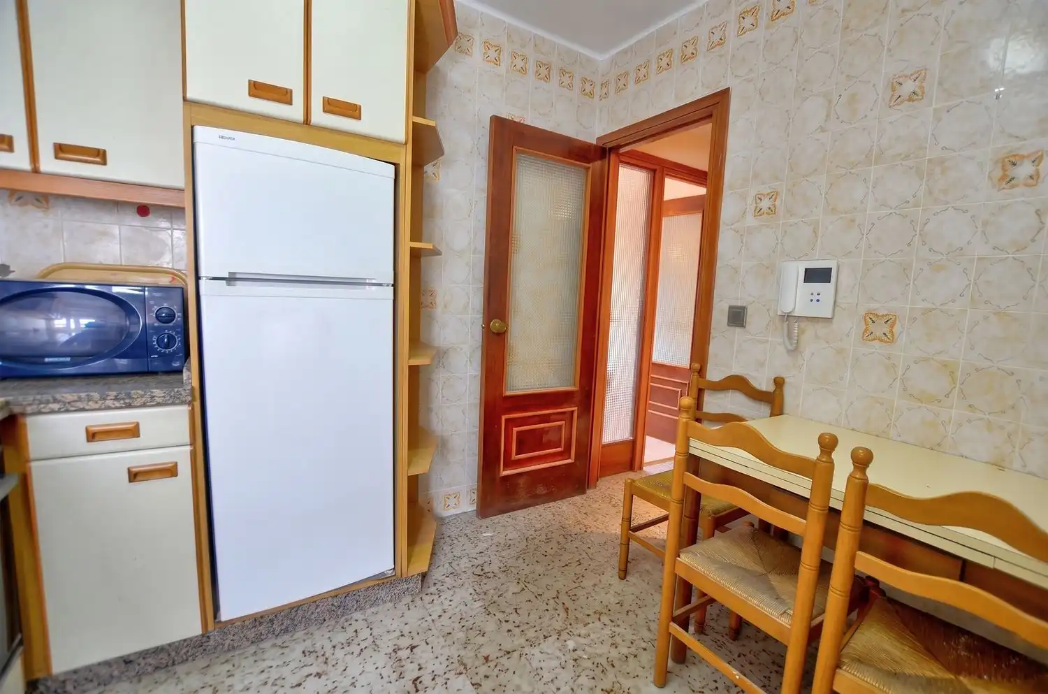 Küche von Wohnung zum Verkauf in Oviedo  mit Heizung, Terrasse und Schwimmbad