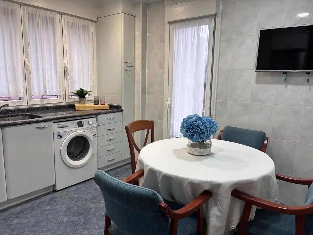 Cocina de Piso en venta en Errenteria con Calefacción, Amueblado y Balcón