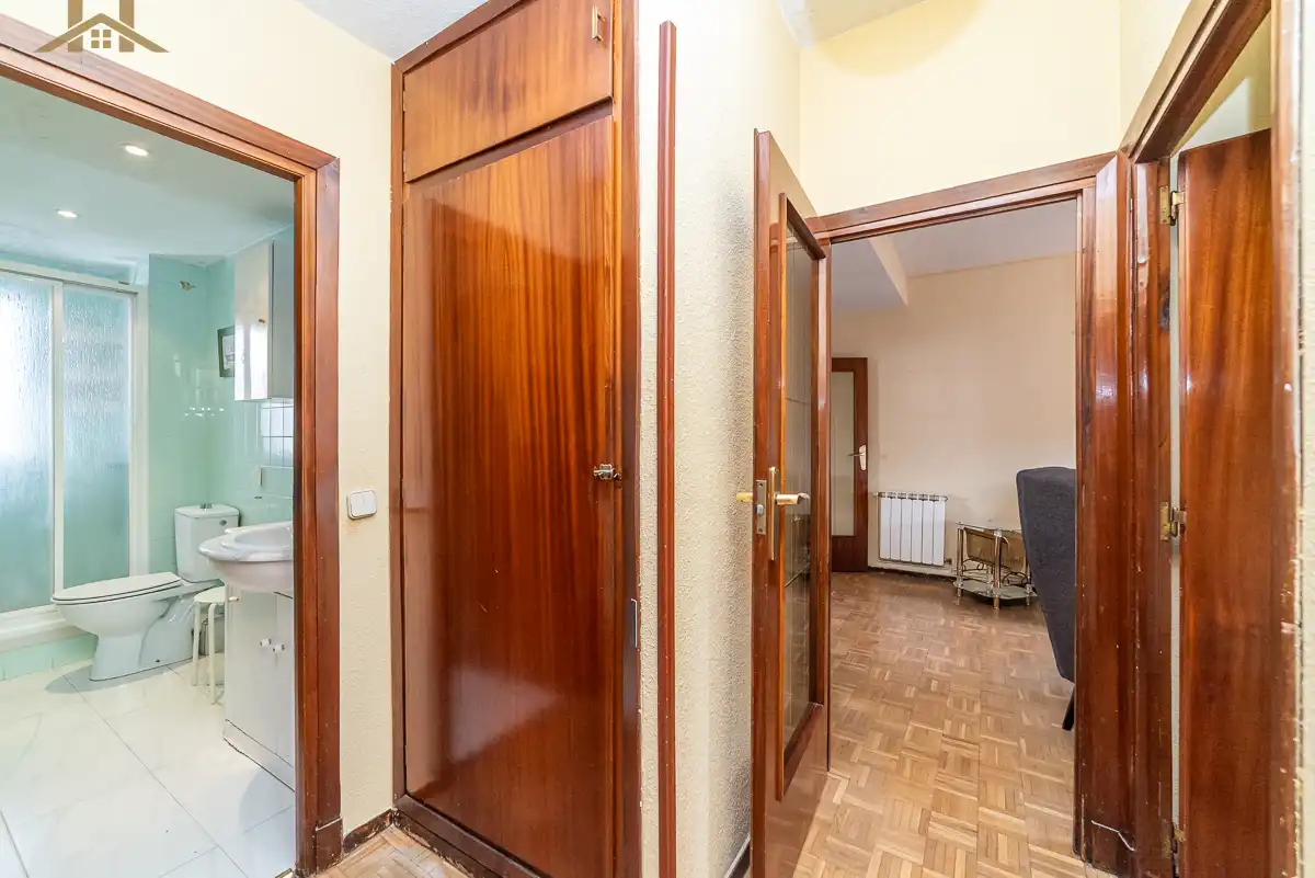 Wohnung zum Verkauf in Alcorcón mit Heizung, Terrasse und Ofen