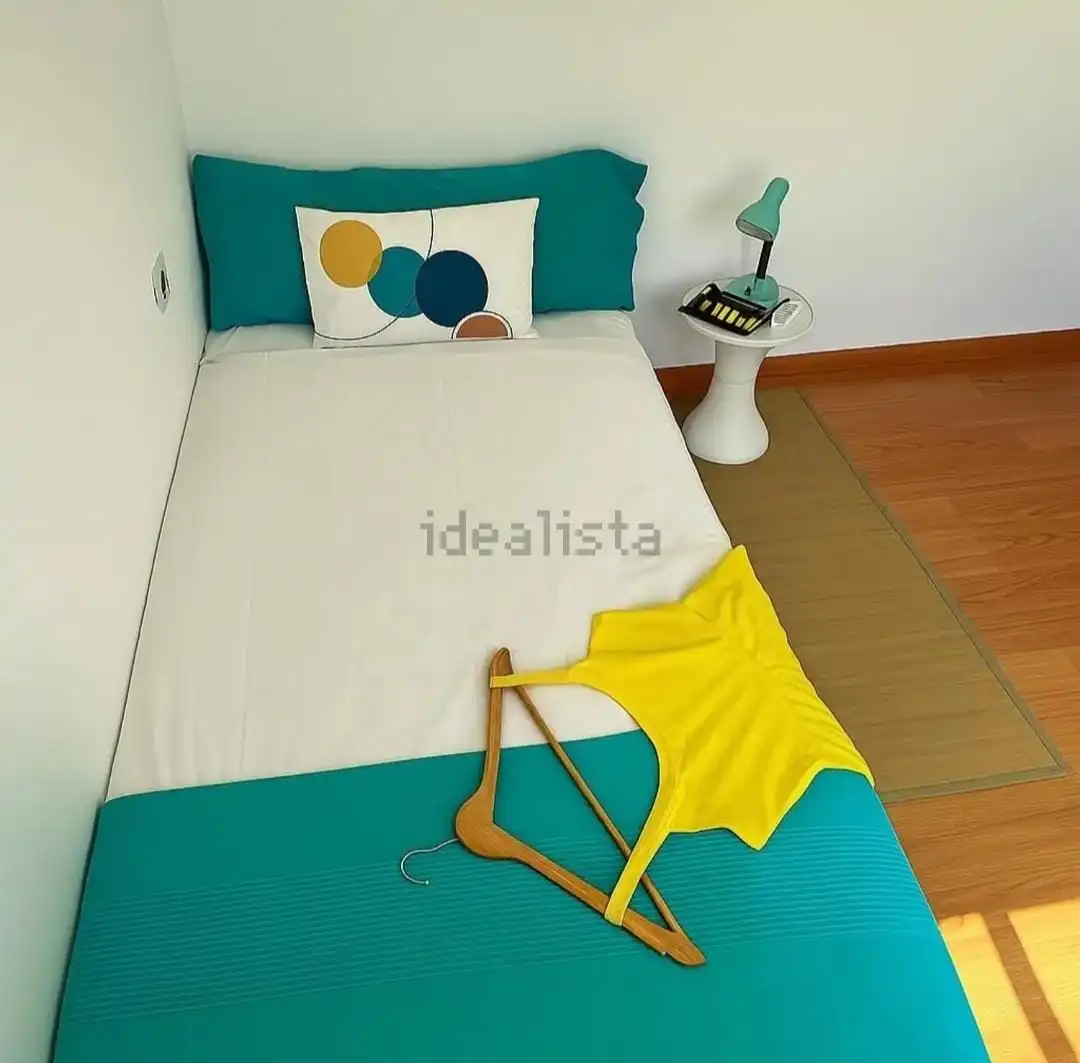 Schlafzimmer von Dachboden zum Verkauf in Almería mit Klimaanlage und Terrasse