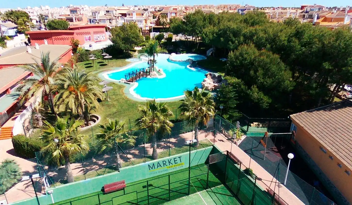 Exterior view of Detached homes for sale in Santa Pola  with Air Conditioner, Private garden and Terrace