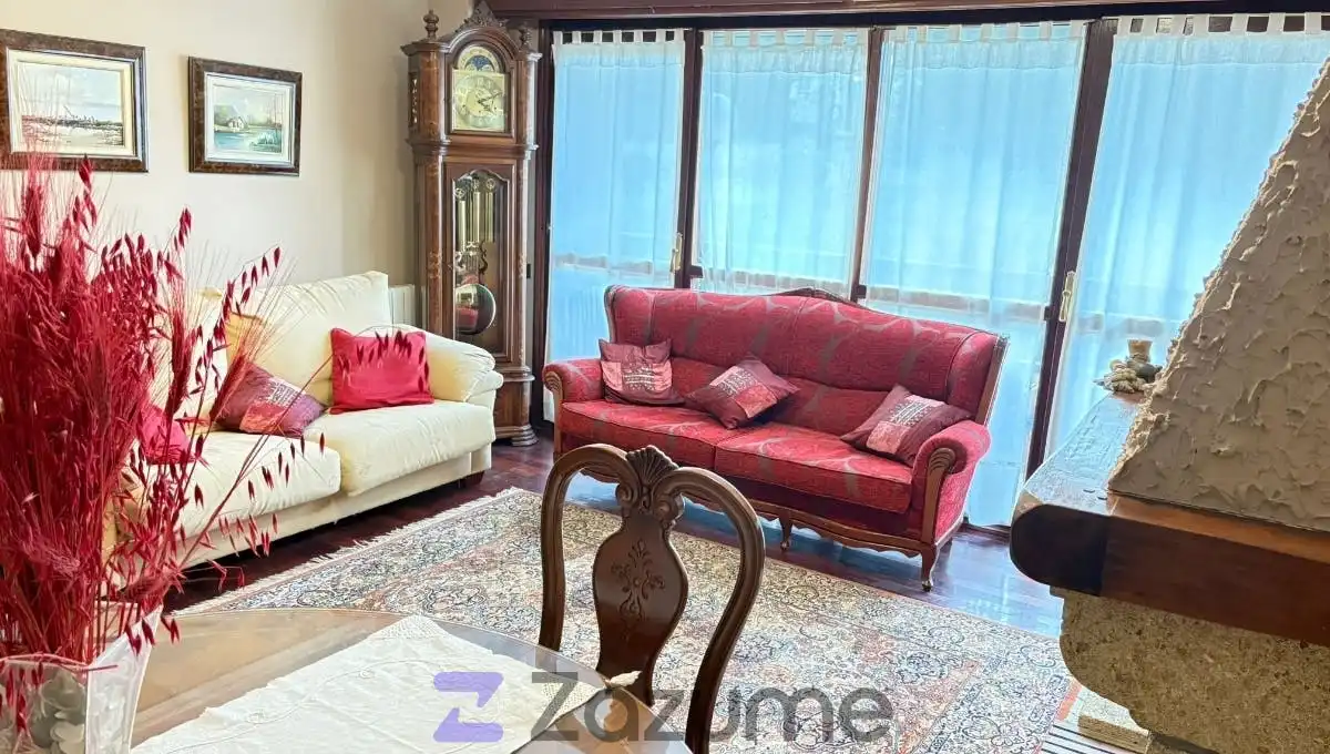 Sala de estar de Dúplex de alquiler en Noja con Jardín privado, Terraza y Piscina