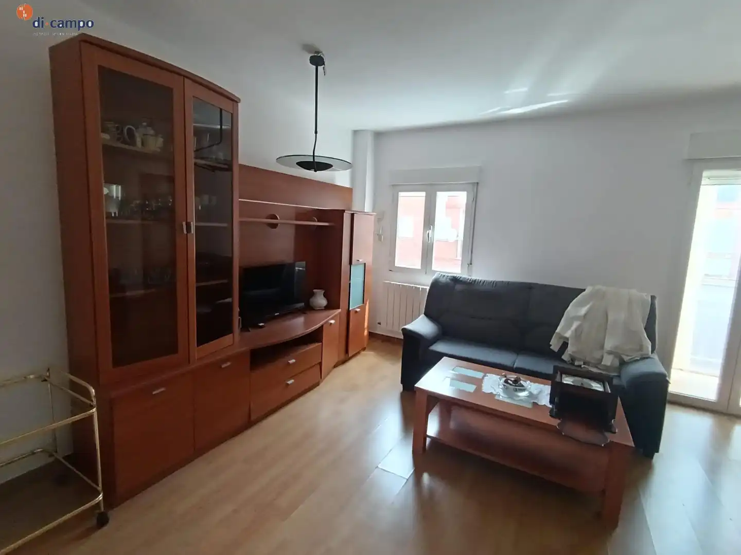 Sala d'estar de Pis en venda en Valladolid amb Calefacció, Terrassa i Moblat