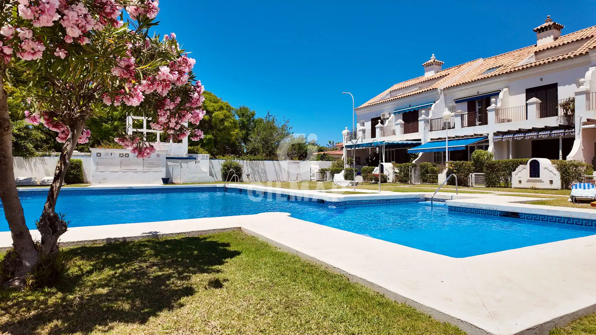 Jardí de Casa adosada en venda en Fuengirola amb Jardí privat i Piscina