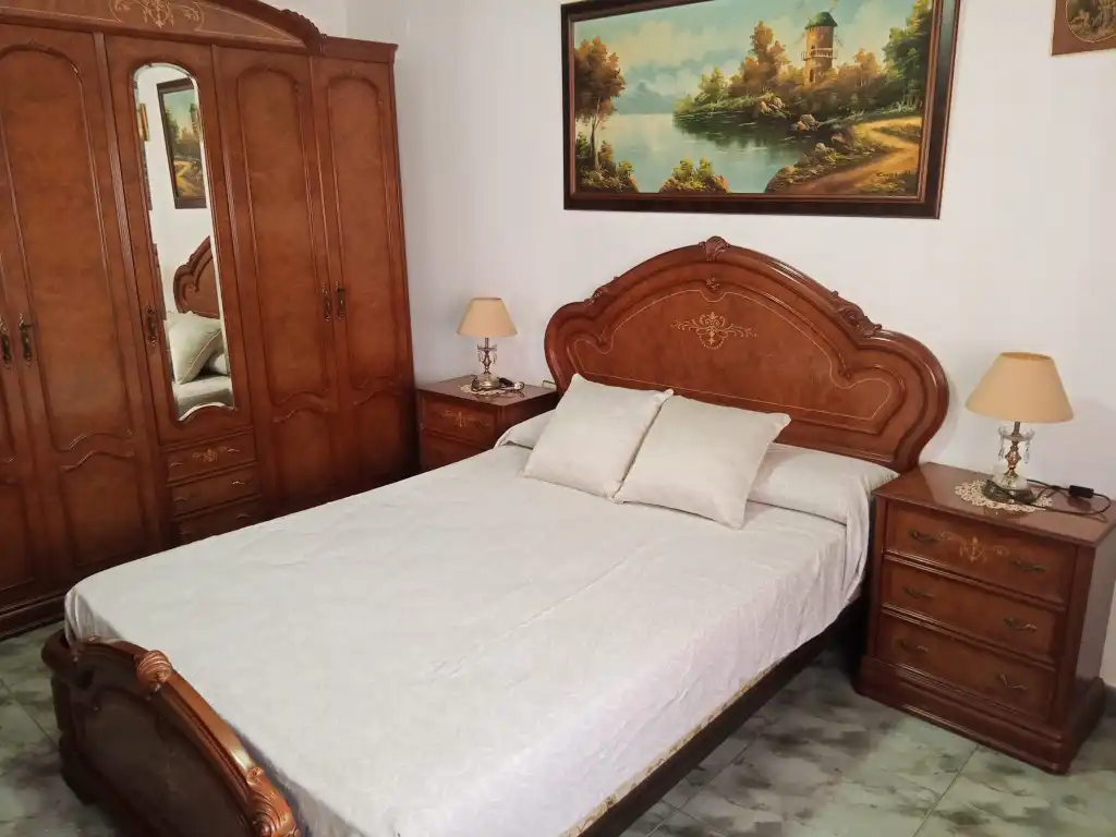 Habitación de Piso en venta en Valencia con Aire acondicionado, Amueblado y Horno