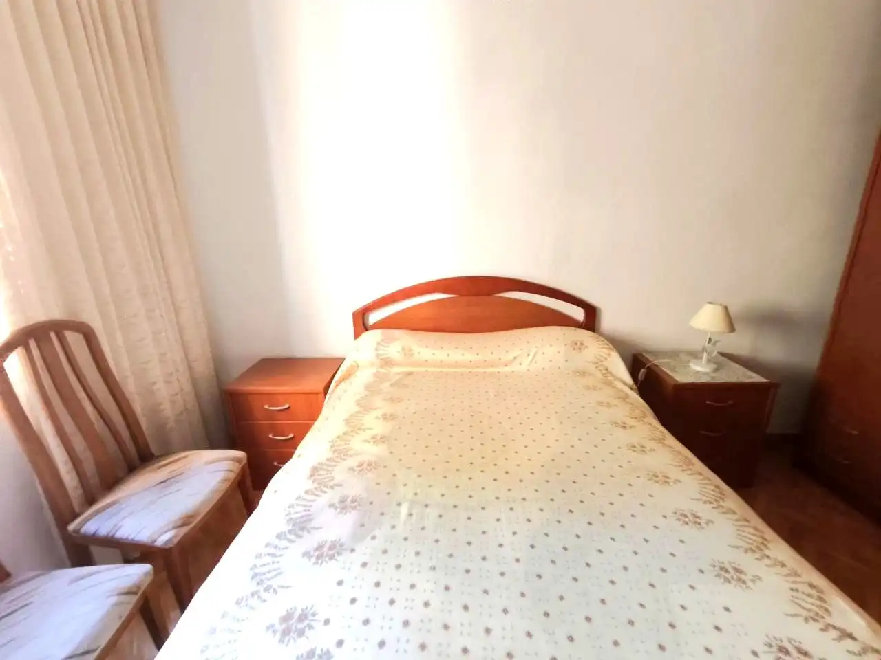 Habitación de Piso en venta en Madrid con Calefacción, Parquet y Terraza