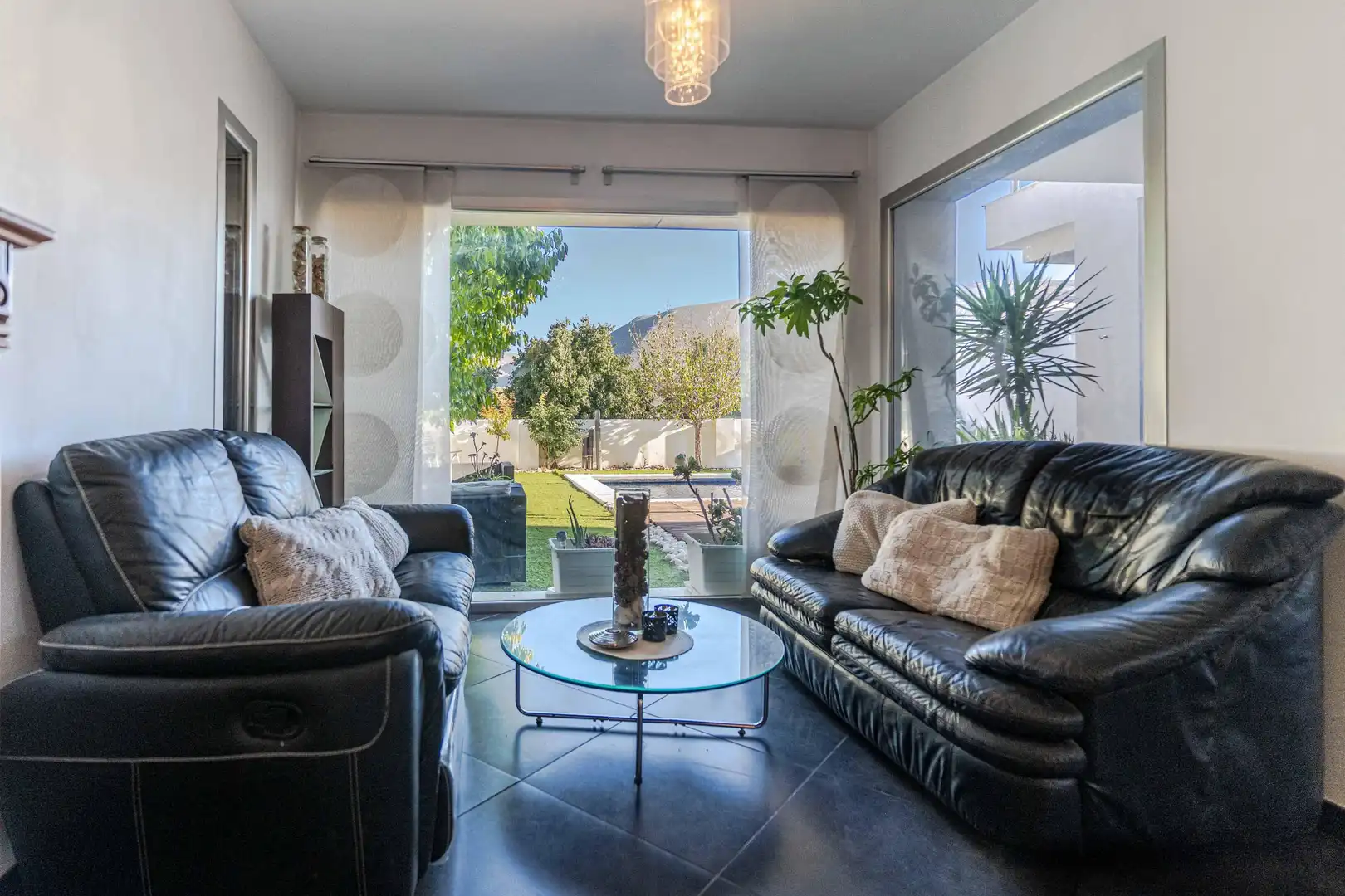 Sala de estar de Casa o chalet en venta en Loja con Aire acondicionado, Jardín privado y Trastero