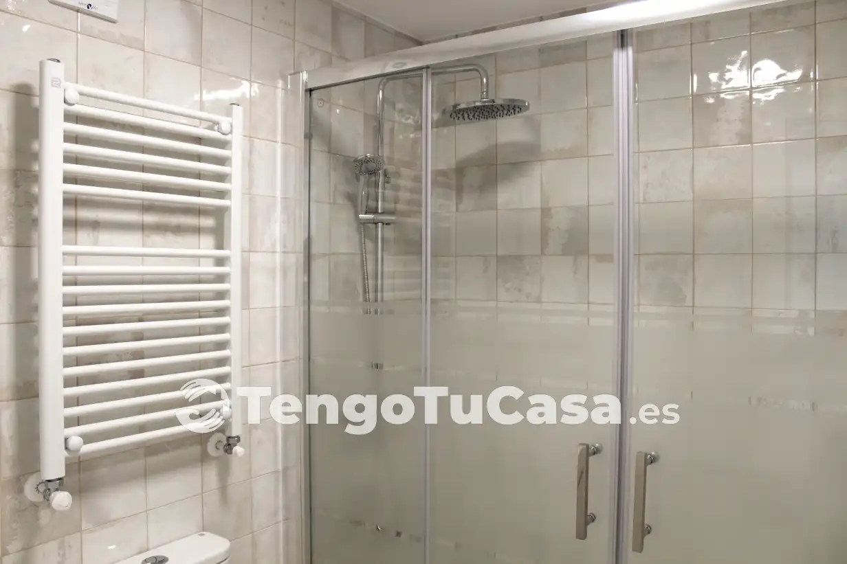 Baño de Piso en venta en Madrid con Aire acondicionado, Calefacción y Terraza
