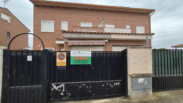 Casa-chalet en Venta en Calle Baltasar Gracián en Villanueva de la Torre