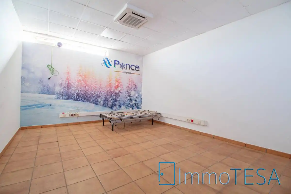 Local comercial en alquiler en Centre - Eixample – Can Llobet, imagen 4