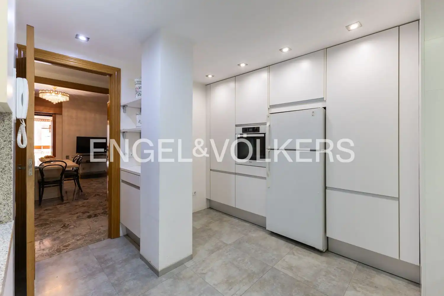 Cocina de Piso de alquiler en Valencia con Aire acondicionado, Calefacción y Terraza
