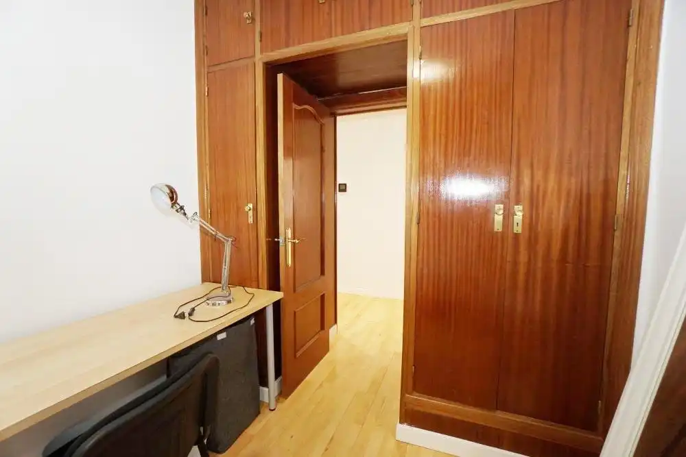 Piso de alquiler en Madrid con Calefacción y Amueblado