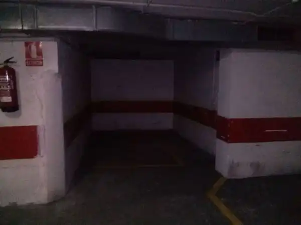 Parking de Garaje de alquiler en Zaragoza