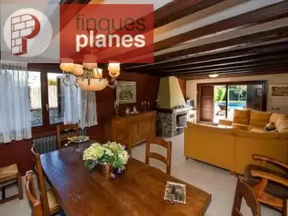 Menjador de Casa o xalet en venda en La Seu d'Urgell amb Jardí privat, Terrassa i Traster