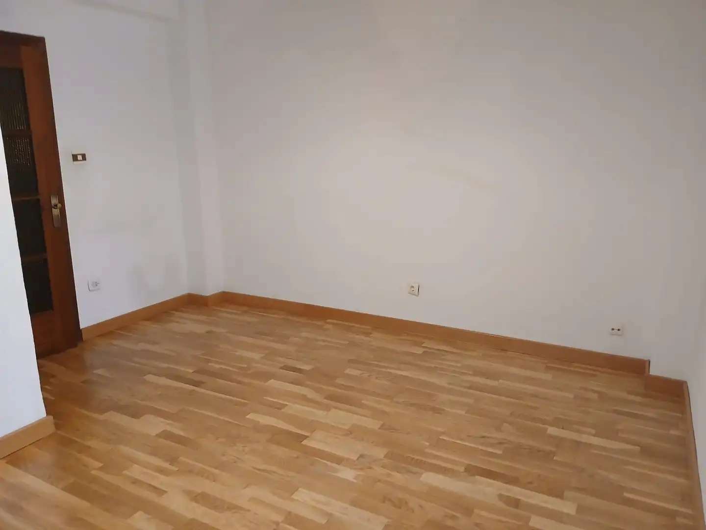 Dormitori de Pis en venda en Valladolid amb Calefacció, Parquet i Terrassa