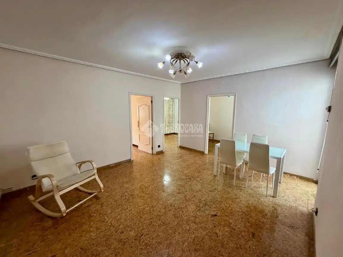Living room of Flat for sale in Valladolid  with Heating and Balcony