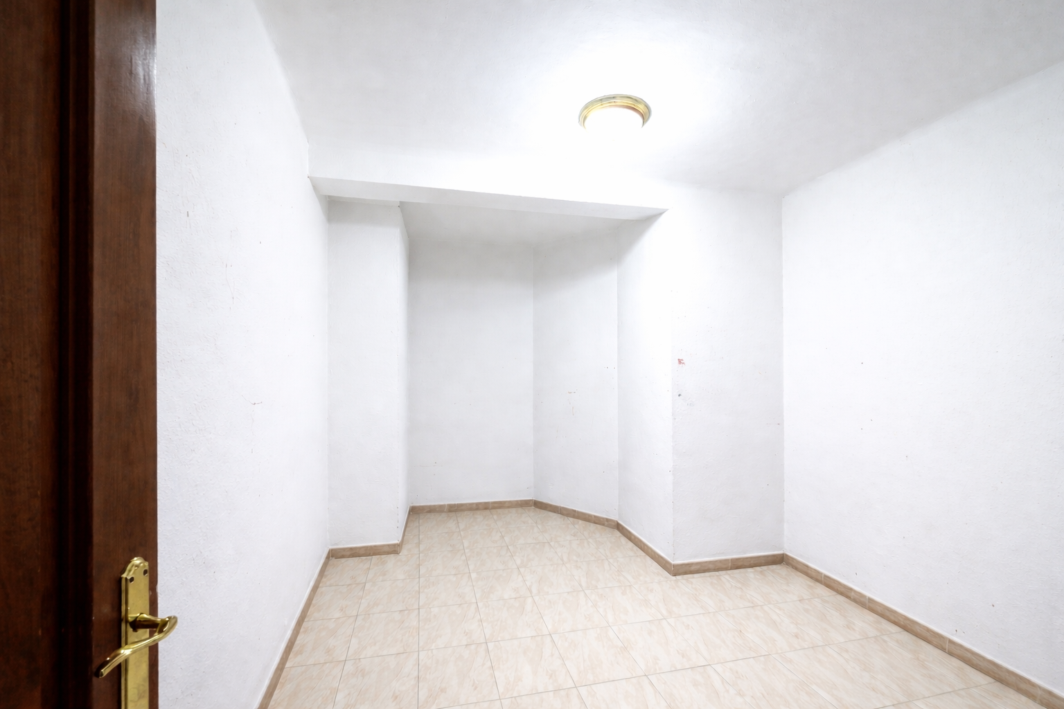 Flat for sale in Cornellà de Llobregat  with Balcony