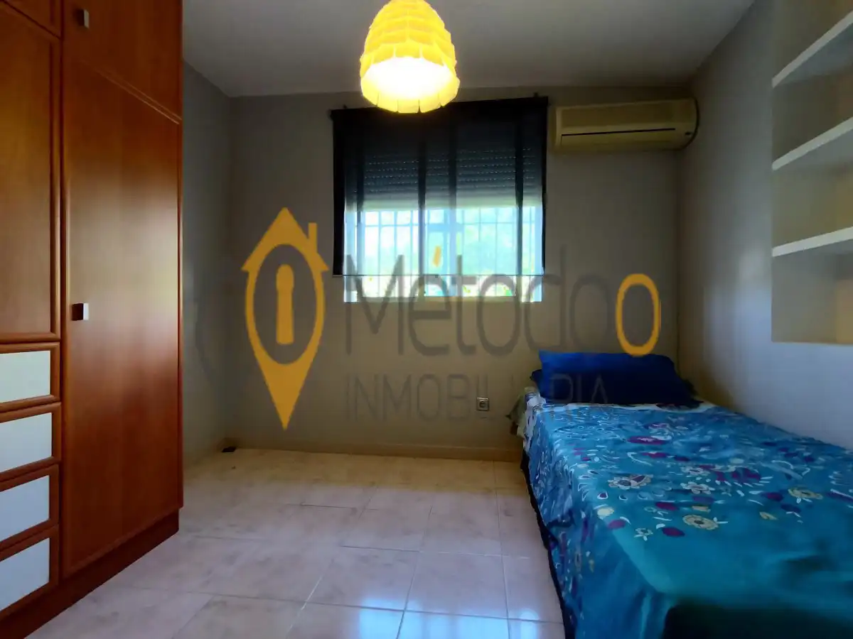 Bedroom of Detached homes for sale in Sevilla  with Air Conditioner and Terrace