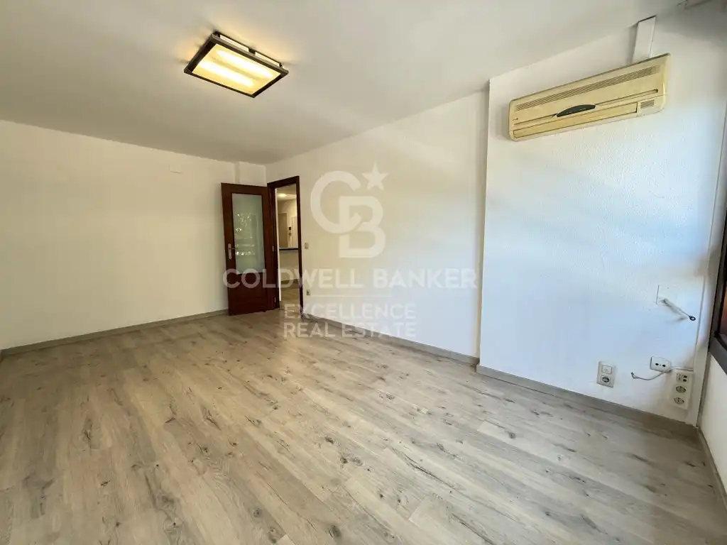 Flat for rent in Valencia  with Terrace and Balcony