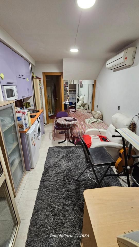 Bedroom of Study to rent in Salamanca Capital  with Heating and Furnished