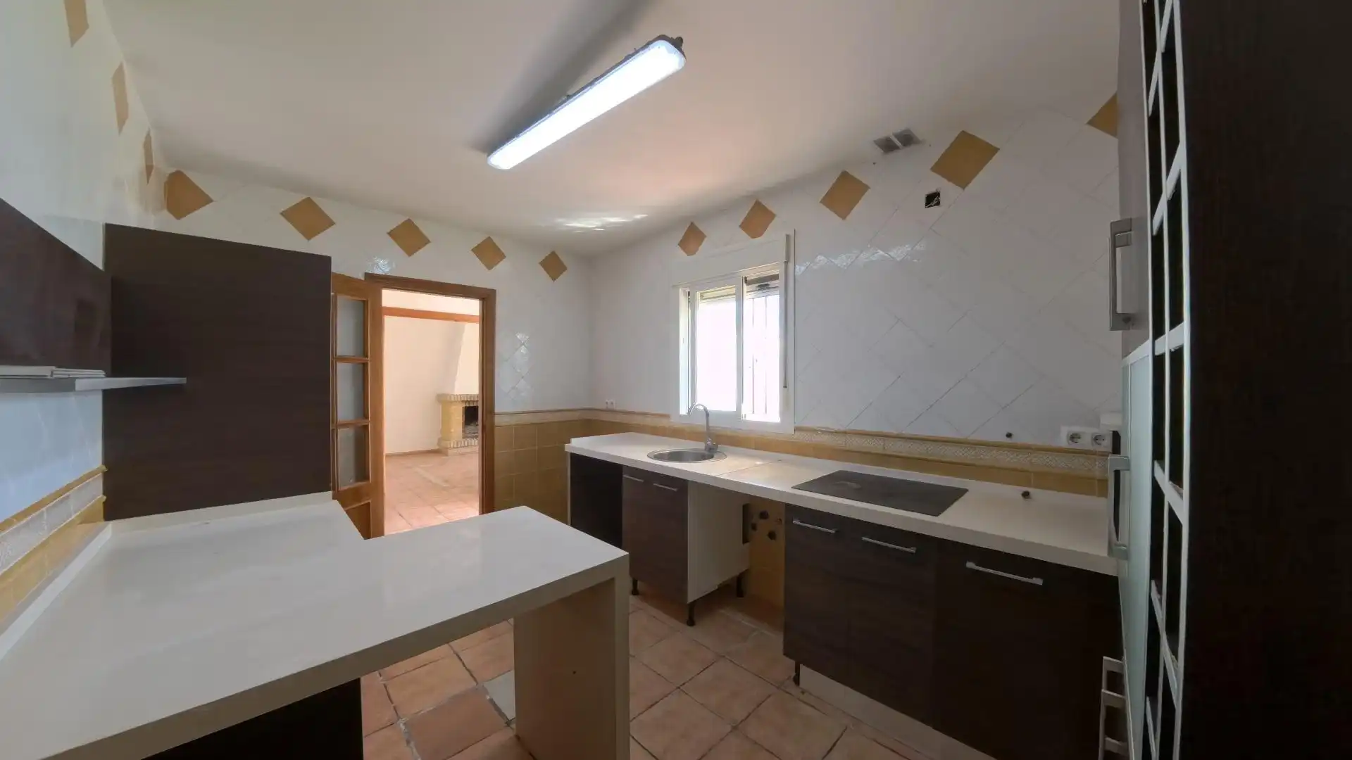 Cuina de Casa o xalet en venda en Chiclana de la Frontera amb Jardí privat