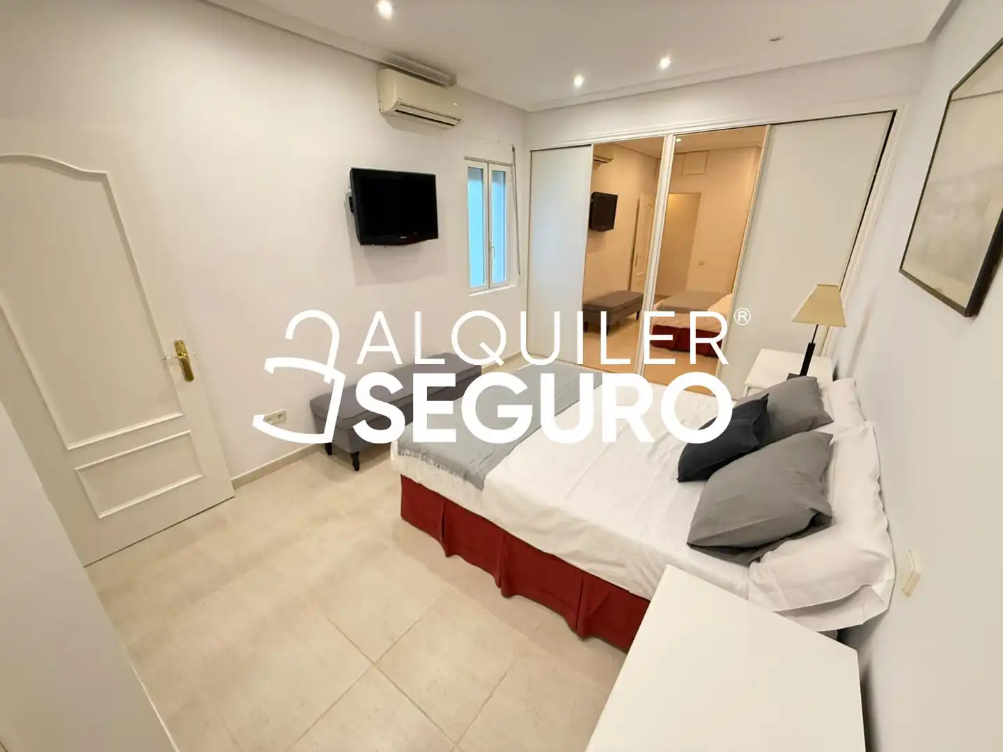 Habitación de Piso de alquiler en Madrid con Aire acondicionado, Calefacción y Amueblado