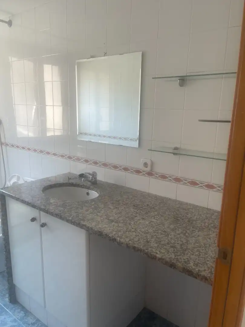 Bany de Pis de lloguer en Vic amb Aire condicionat, Calefacció i Forn