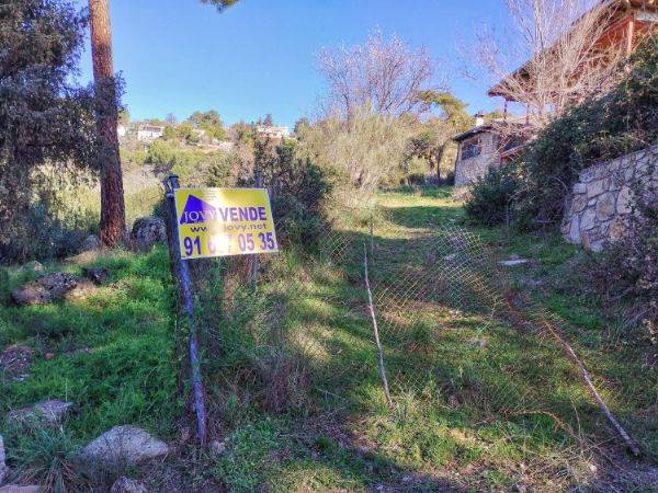 Terreno residencial en Venta en Calle de Basilea en Robledo de Chavela