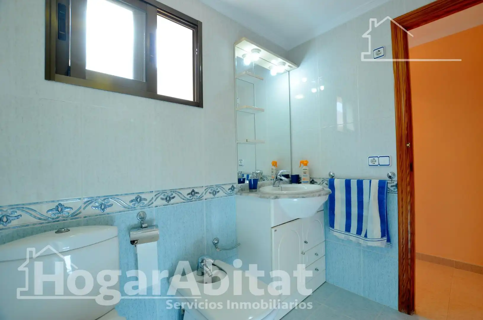 Bathroom of Attic for sale in Tavernes de la Valldigna  with Terrace, Storage room and Furnished